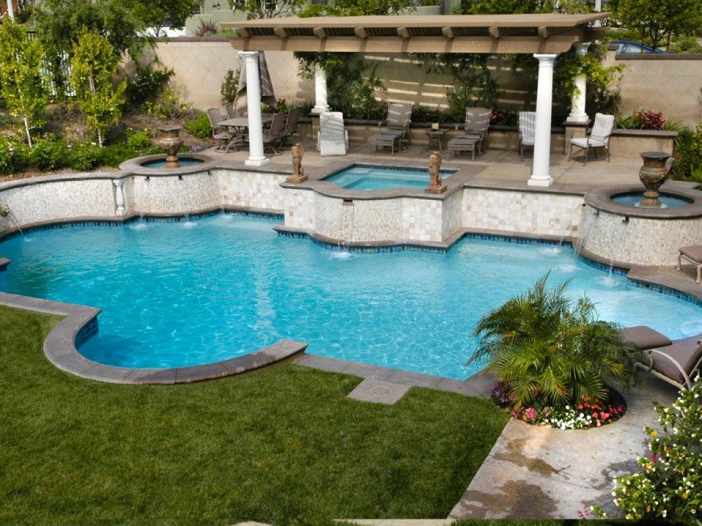 Toronto Top 30 Swimming Pool Designs (Photos and Video)
