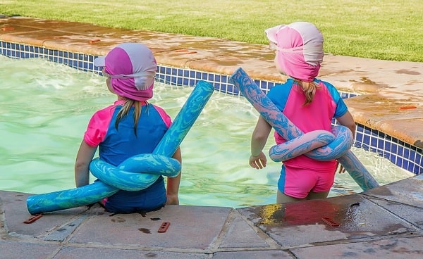 8 Ways to Keep Kids Safe at the Pool