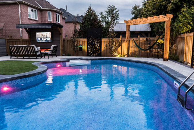 Choosing the Right Depth and Chemicals for Pools in Toronto