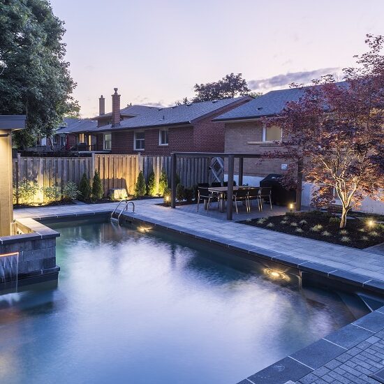 building vinyl pools