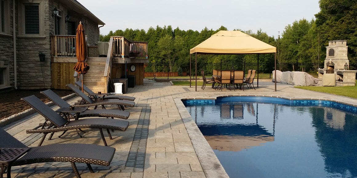5 Backyard Swimming Pool Hardscape Designs and Ideas