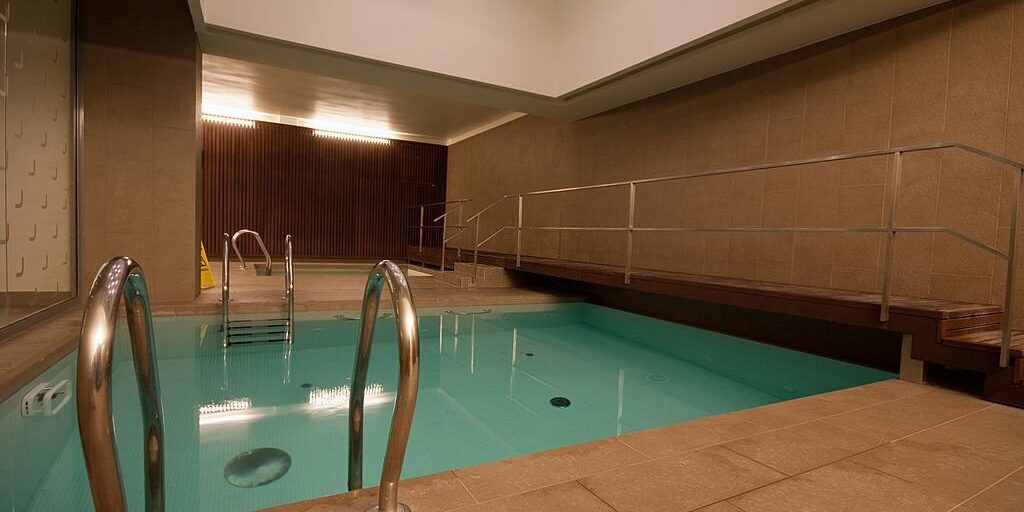 How Much Does an Indoor Swimming Pool Cost?