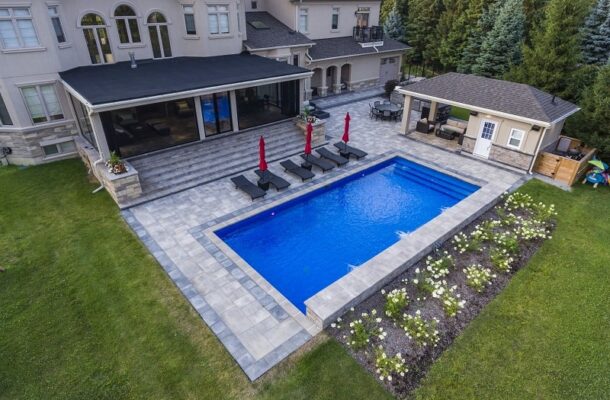 Swimming Pools in Toronto