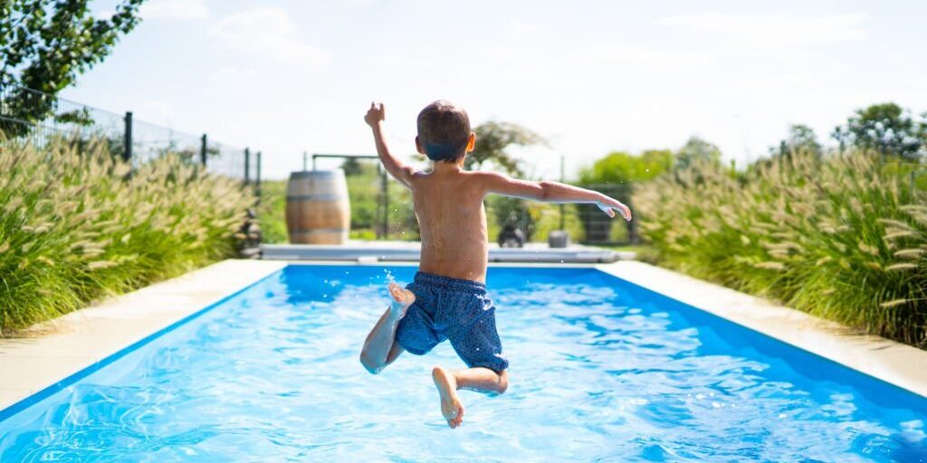 Kids Safety: 12 Things to Avoid in Your Backyard Swimming Pool