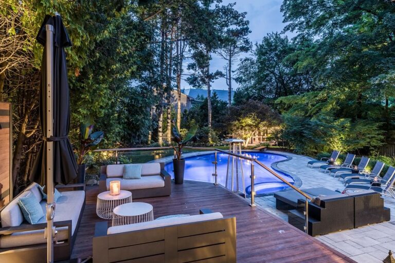 Guide to Creating Resort-Like Backyard Pool Design