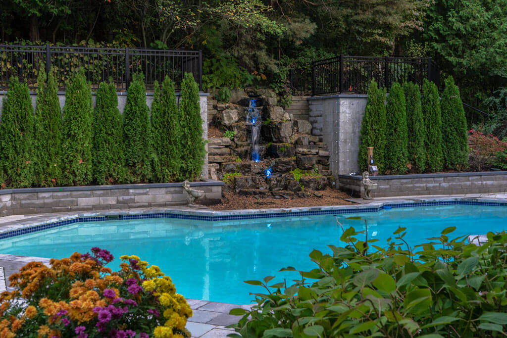 Swimming Pools in Kleinburg