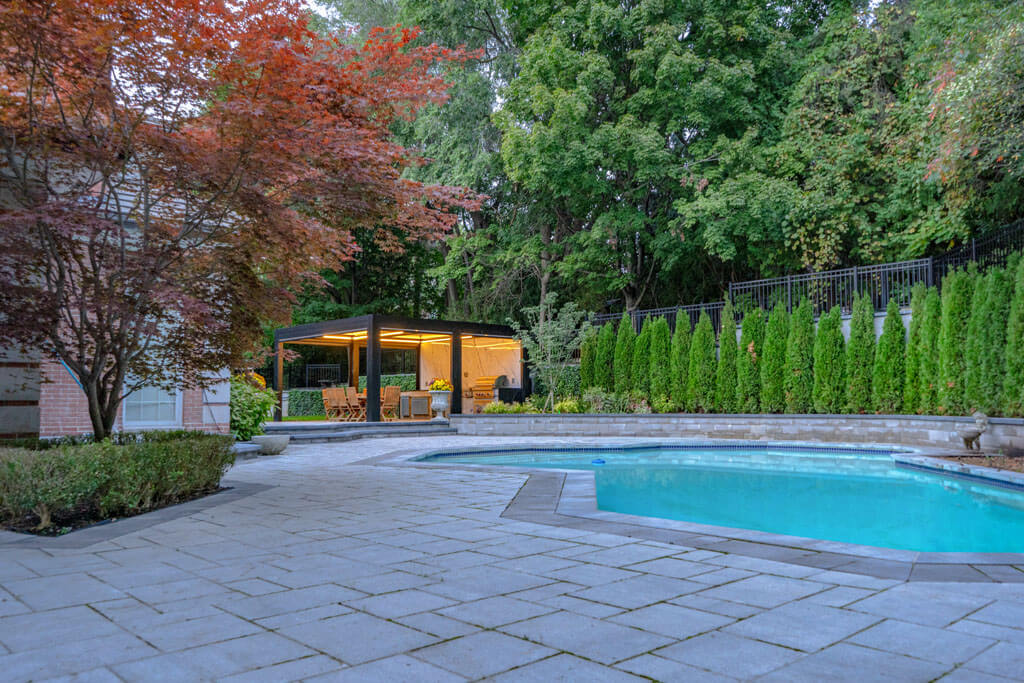 swimming pool installation in Kleinburg