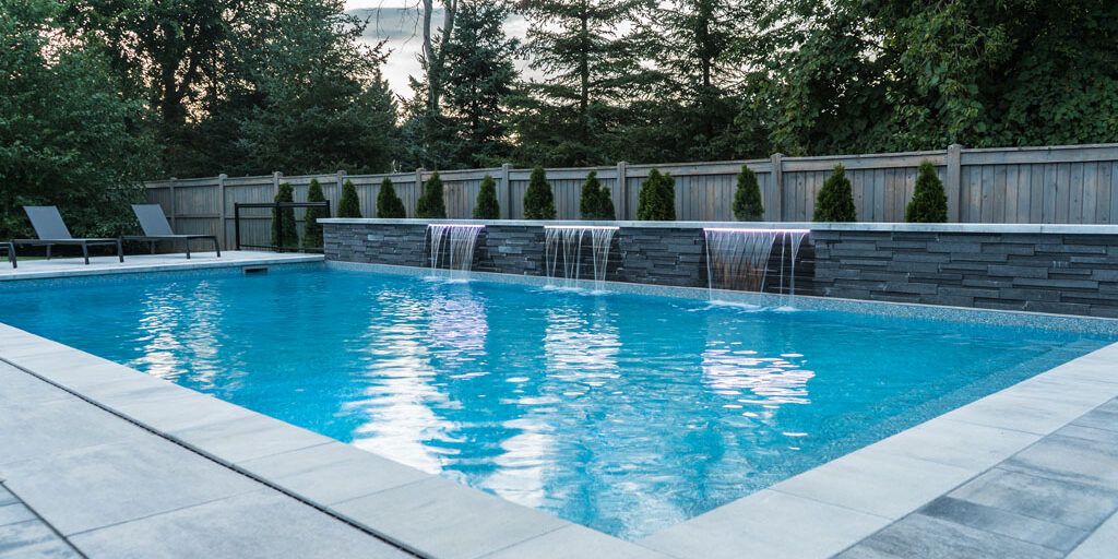 Vinyl Pool Installation: Access, Grading, and Drainage — What Builders Check