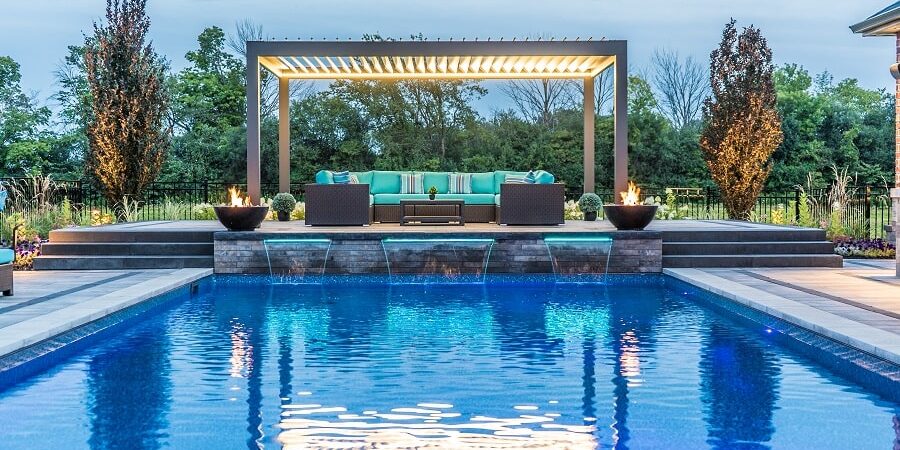 Pool Liner Replacement in Toronto: Cost, Signs & Process