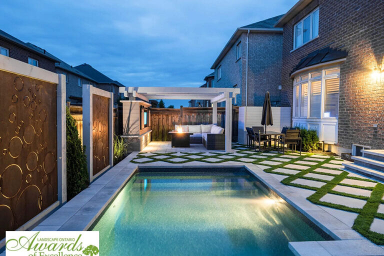 How Contractors Integrate Pools With Laneway Suites in Toronto